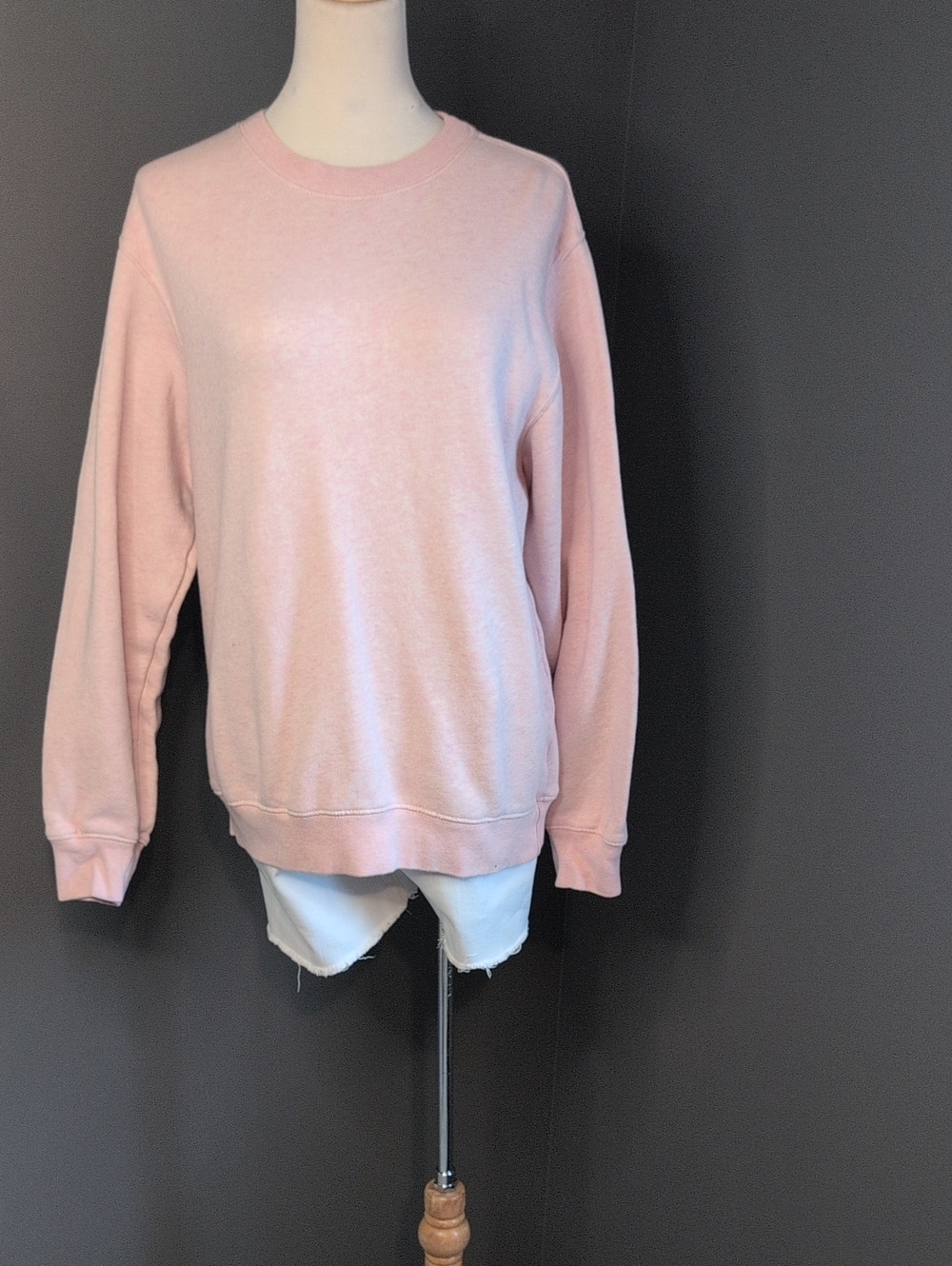 Brandy Melville Crewneck Sweatshirt - Light Pink